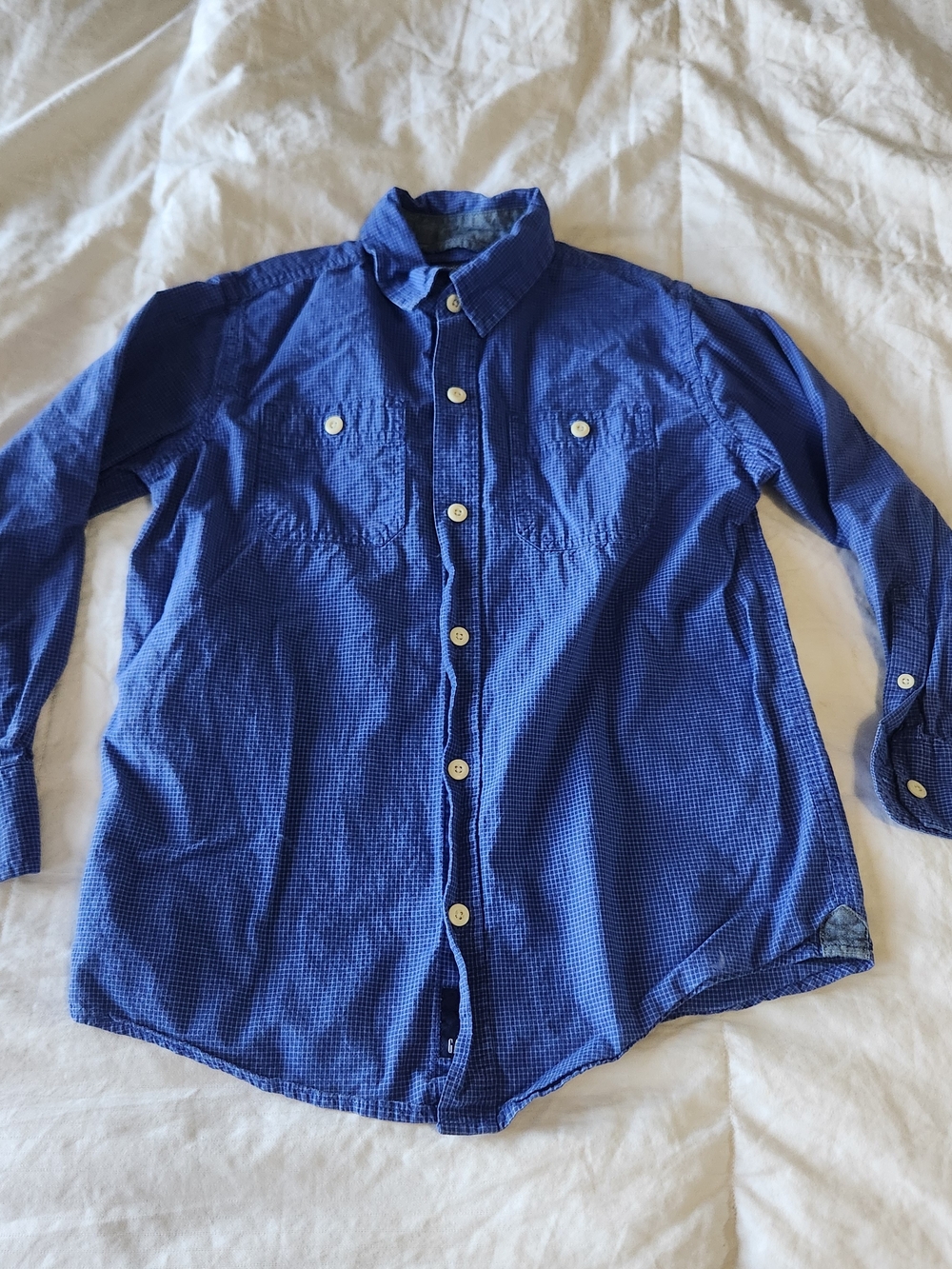 Men's Blue Long-Sleeve Button-Up Shirt